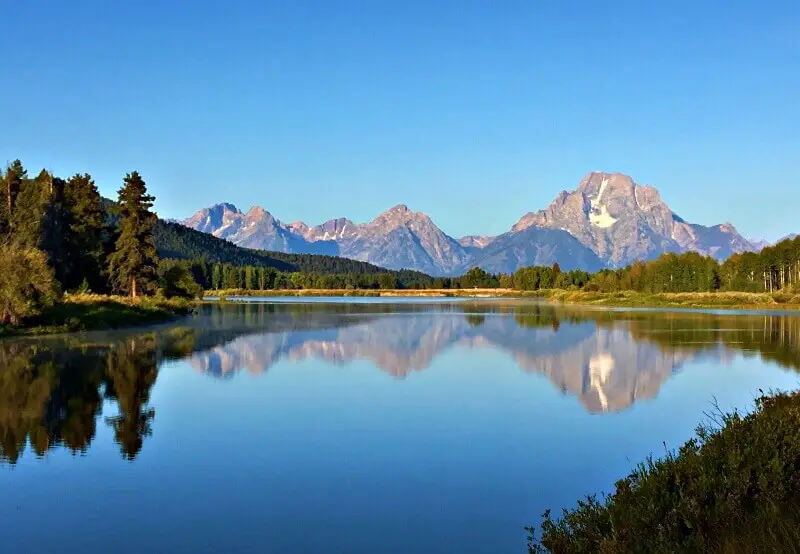 Grand-Tetons-from-Oxbow-Bend-morning