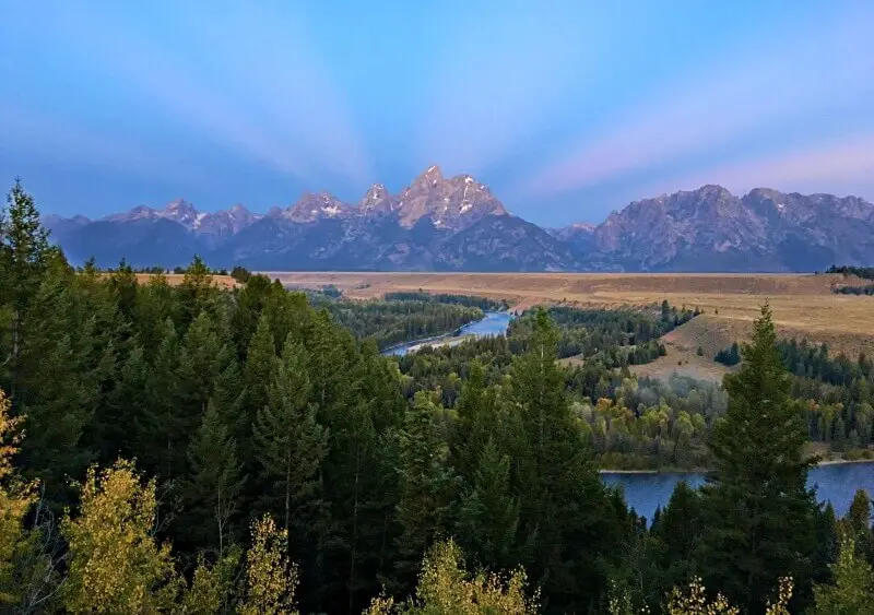 Grand-Tetons-from-Snake-River-Overlook-sunrise