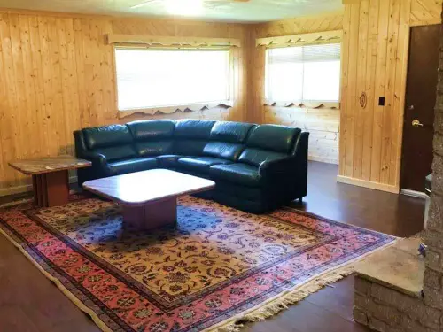 Complete Guide to the Best Airbnb Yellowstone National Park Homely House airbnb near yellowstone national park