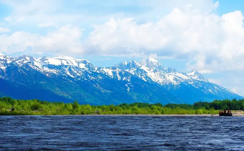 Rafting-Snake-River-Grand-Teton-National-Park