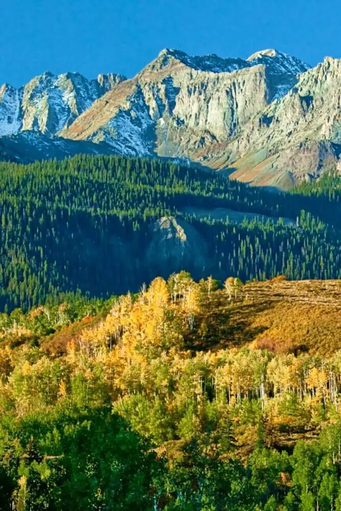 Rocky Mountains National Park in fall