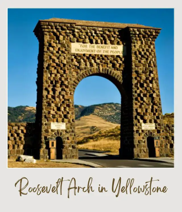 Roosevelt Arch in Yellowstone Lake