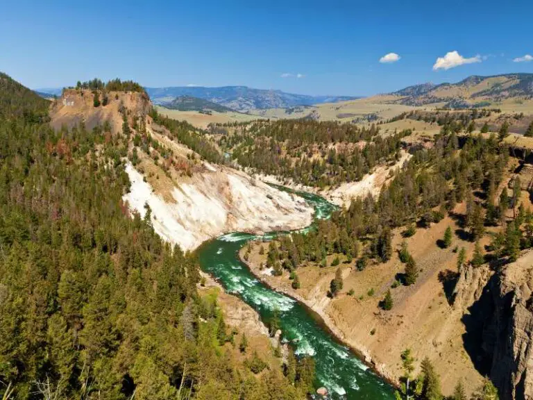 21 Best Hikes In Yellowstone National Park